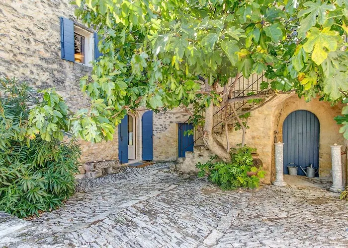 Maison Sebastien * Saint-Michel-lʼObservatoire